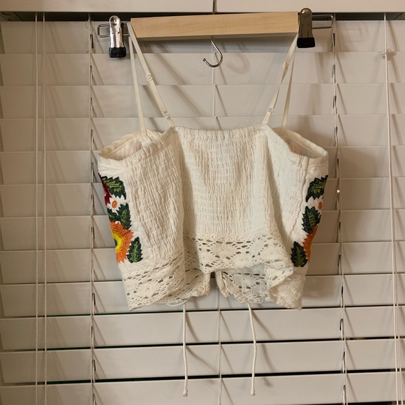 Forever 21 floral tank top size small - Picture 3 of 3